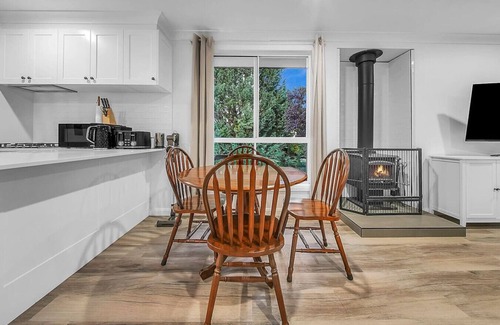 Robin Hill House | Private cottage - Fire pit, Games and BBQ Bathurst