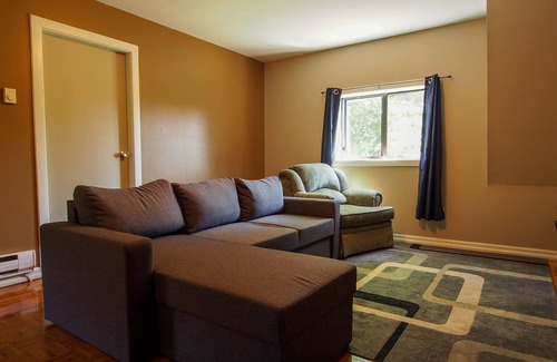 Shawnigan Lake Cottage | Private Cottage in Cobble Hill - Central location