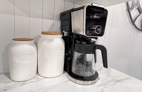 Tobermory House | Private cottage nestled in the trees near tranquil Tobermory with WiFi, AC