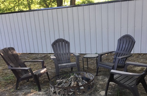 Detroit Cottage | Private cottage situated on 6.5 acres, beautiful sunrises, pond, fishing & more.