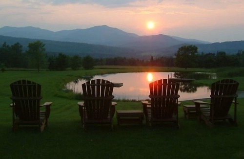Morrisville House | Private Country Log Home with Spectacular Views and Pond on 11 Acres