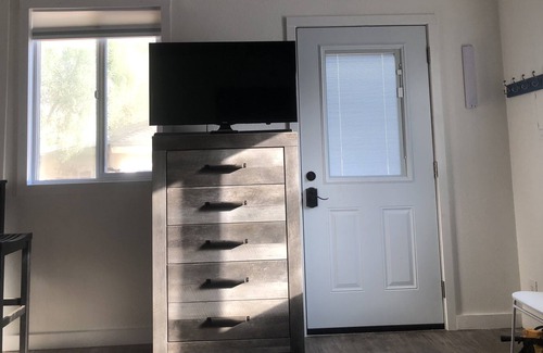 Ventura County Cottage | Private, cozy, clean Cottage.