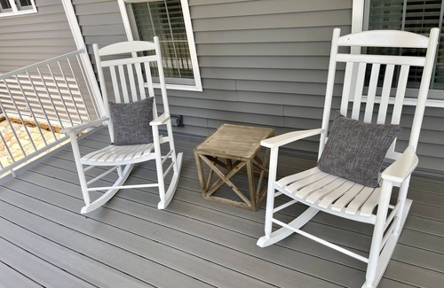 Celina House | Private & Cozy Home, Close to Lake