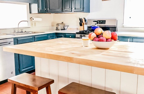 Moscow House | Private, Cozy, Stowe Home Perfect for Any Adventure