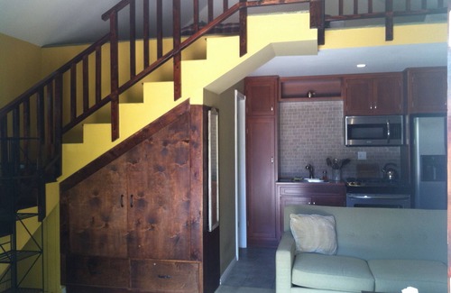 Hollywood House | Private Craftsman Cottage Netflix Paramount Warner Bros.Monthly Rates Available