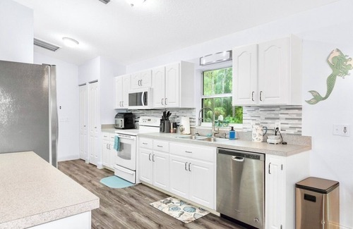 Crystal River House | Private Crystal River Getaway Minutes to Springs!