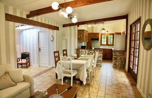 Les Authieux-sur-Calonne House | Private domain - Cottage house Maison Normandy Deauville Cabourg 20mins seaside