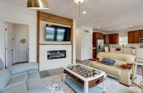 Stover House | Private Dock and Fire Pit Lake of the Ozarks Home!