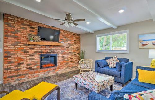 Brownwood House | Private Dock - Waterfront Lake Brownwood Gem!