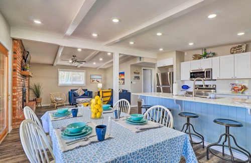 Brownwood Cottage | Private Dock - Waterfront Lake Brownwood Gem!