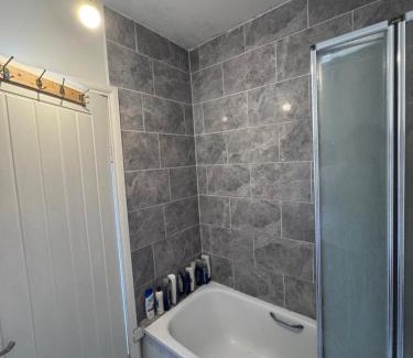 Streatham South House | Private Double Room