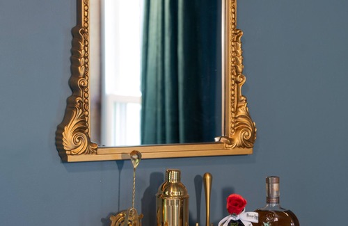 Prospect House | Private Home, Hot Tub near the Ohio River, Kentucky Derby, Bourbon Trail