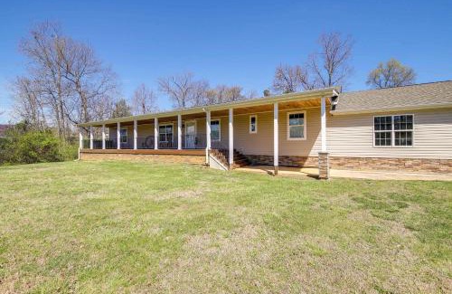Newport House | Private Hot Tub and Mountain View Newport Home
