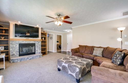 Newport House | Private Hot Tub and Mountain View Newport Home