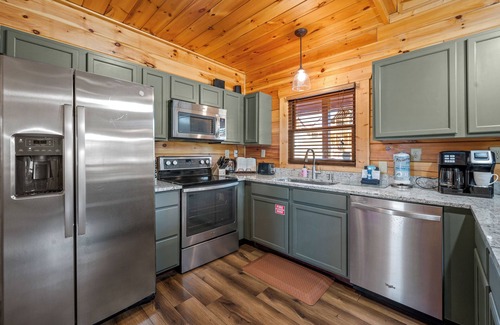 Sevierville Cabin | Private Hot Tub! Big Yard, Peaceful Area, Mellow Roads & More!