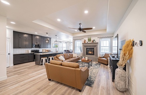 Ashton House | Private Hot Tub & Deck: Teton Valley Getaway