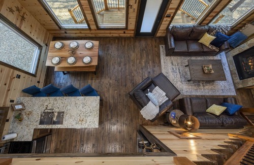 Pickens Cabin | Private Hot Tub + Outdoor Oasis + Split Floor Plan + Arcade + Family Friendly