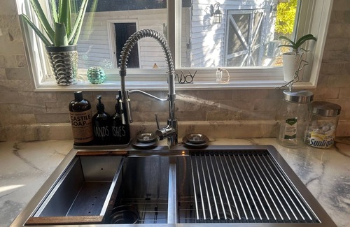 Clifton Royal House | Private house/large hottub/sauna & optional "Adult/Red room"