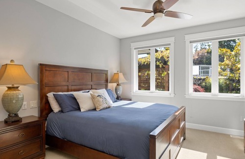 Sidney House | Private House Rental! Classic, Elegant, Comforting