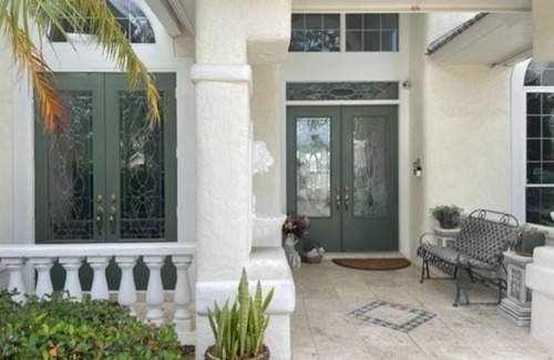 Ocoee Apartment | Private In-Law Suite with a lake view in a gated community