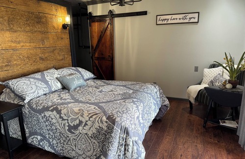 Lewisburg Cabin | Private Indoor Pool Hot Tub Pool Table 19 Guests