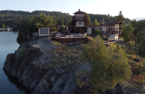 Somers House | PRIVATE ISLAND RETREAT On Gorgeous Flathead Lake Montana!