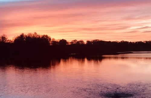 New Auburn House | Private Lake , sleeps 18 , outdoor hot tub, 6 fireplaces