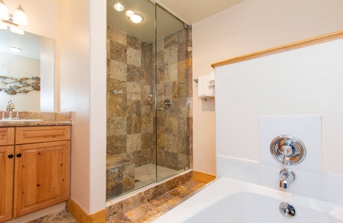 Mountain Village Hotel | Private Lock-Off Room With King Bed, Amenities