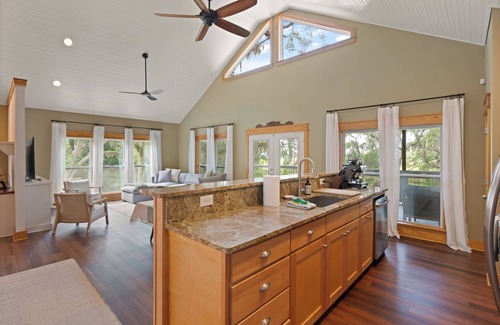 Waverly House | Private marsh home on 5 acres