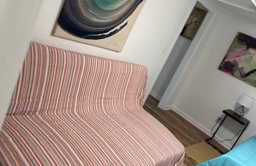 Carbondale Apartment | Private master bedroom apartment with WiFi, AC in charming Carbondale