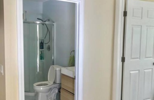 Granada Hills North Apartment | Private Modern Guesthouse with backyard