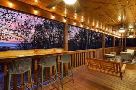 Blairsville House | Private Mountain Getaway - Movie Theater - Hot Tub