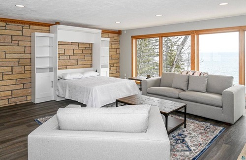 Two Harbors House | Private Northshore Single Family House Retreat!