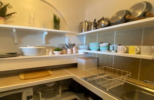 Ocean Shores Apartment | Private Ocean View Artists Sanctuary, 2 mins from Beach