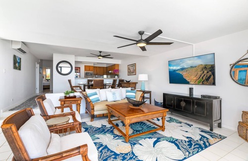 Princeville Condo | Private Ocean Views A/C Pool BBQ & More