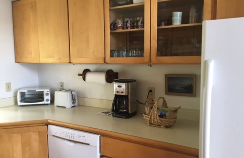 Pemaquid Point House | Private Oceanfront Cottage, Private Sand Beach -Lighthouse one mile away