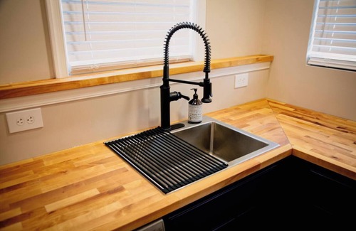 Charles Town House | Private outdoor Spa! Close to Casino, Cozy Pool & Hot Tub Retreat by Casino