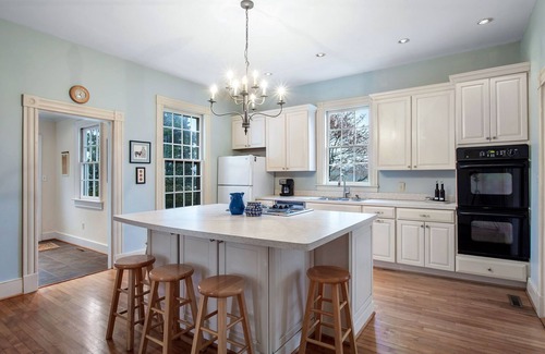 Goochland House | Private Paradise - Historic 1870 Home on 630 Acre Estate - Pool, Lake, Views