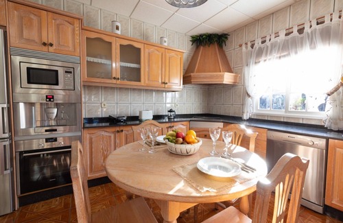 Tuineje Villa | Private Paradise in Fuerteventura · Pool, Barbecue, and Dream Beaches