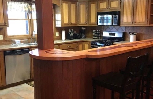 Columbus House | Private pet friendly house close to TIEC/Saluda/Asheville/Lake Lure