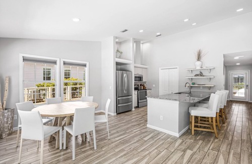 Sugarwood Beach House | Private Pool! 3 Adult Bikes! No Stairs! Low-Speed Vehicle! EV Charger! Short Bike Ride to Seaside!