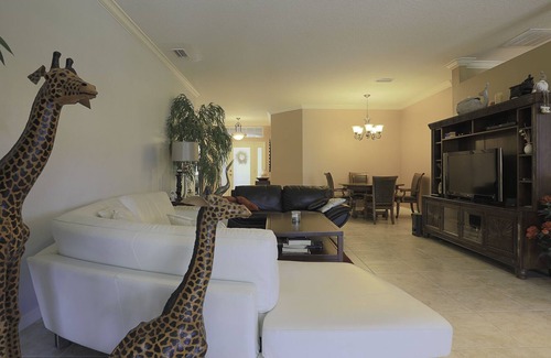 Imperial Lakewood's House | Private Pool and Spa. Golfing Cedar Shores