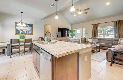 Canyon Lake House | Private Pool | Fire Pit | Hot Tub & Sauna!