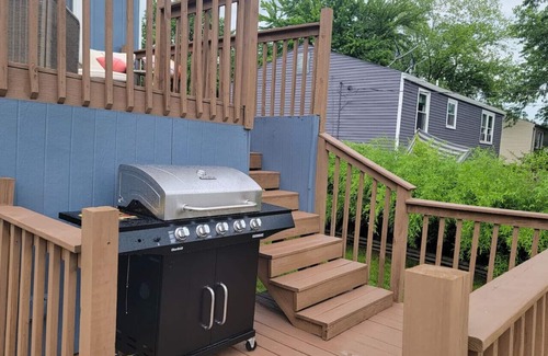 Mason House | Private Pool, Firepit, BBQ - A FUN place to RELAX.