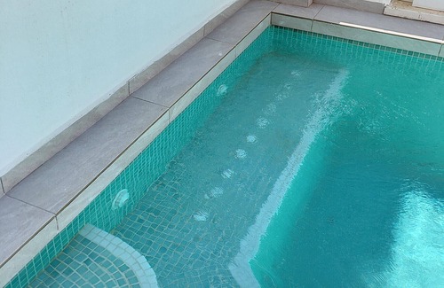 San Javier Ski Chalet | Private pool, games room, wifi, Netflix