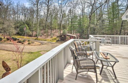 Murphy House | Private Pool, Hot Tub and Yard Serene Murphy Home