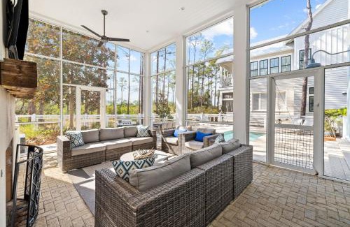 Watercolor House | Private Pool, Lake Views, Great Outdoor Space - Lake District Home in Watercolor, FL home