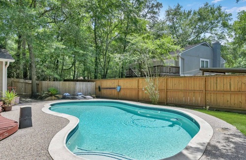 Grogan's Mill House | Private Pool, Large Backyard, Prime Location, EV Charging Outlet