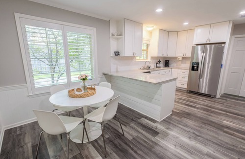 Ellendale House | Private Pool–Renovated Home for Groups/Getaways