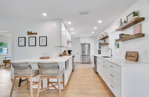 Hunt Club House | Private Pool + Bar: Palm Beach Gardens Getaway